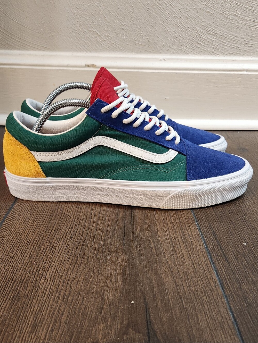 Vans Old Skool Low Top Sneakers - 9.5M